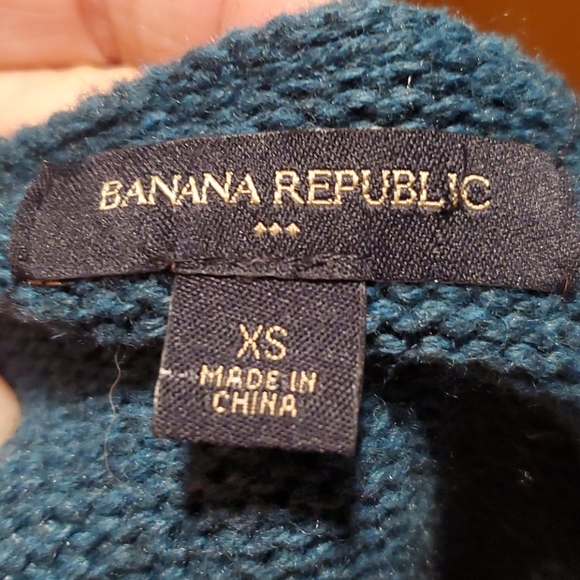 🔵Banana Republic hooded sweater - Picture 5 of 10
